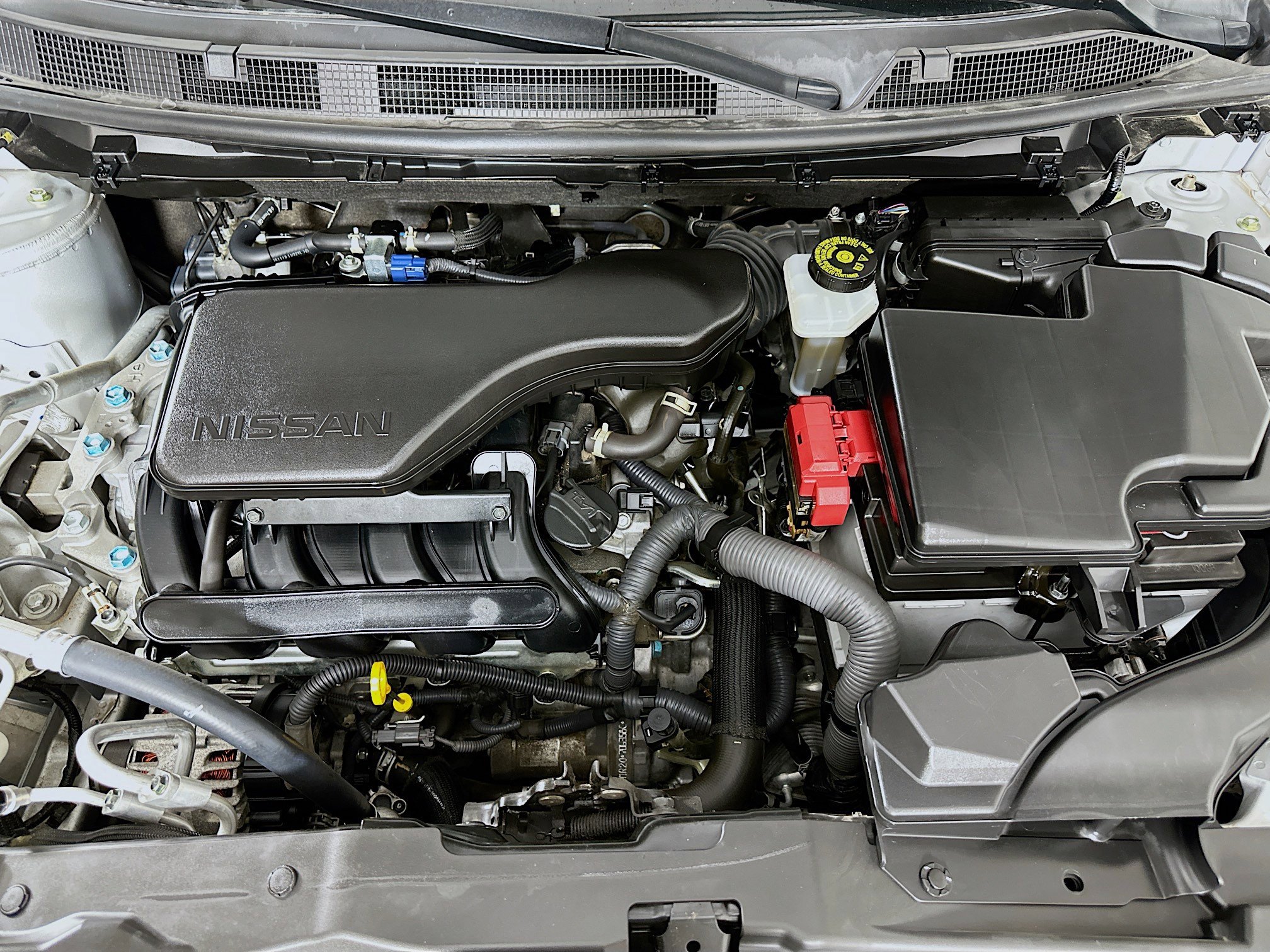 Used 2020 Nissan Rogue Sport S image 30