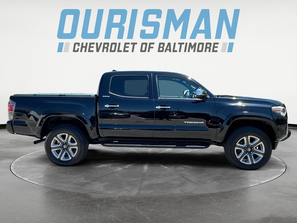Used 2017 Toyota Tacoma Limited w/ Tow Package AWD/4WD image 7
