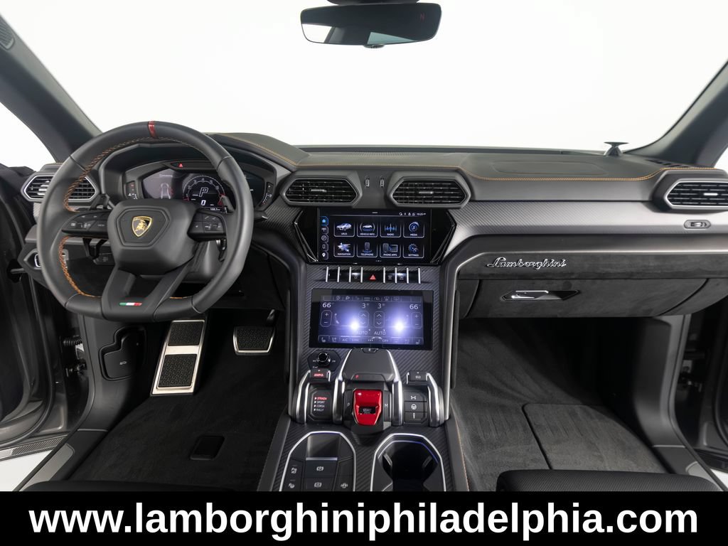 Used 2024 Lamborghini Urus Performante AWD/4WD image 38