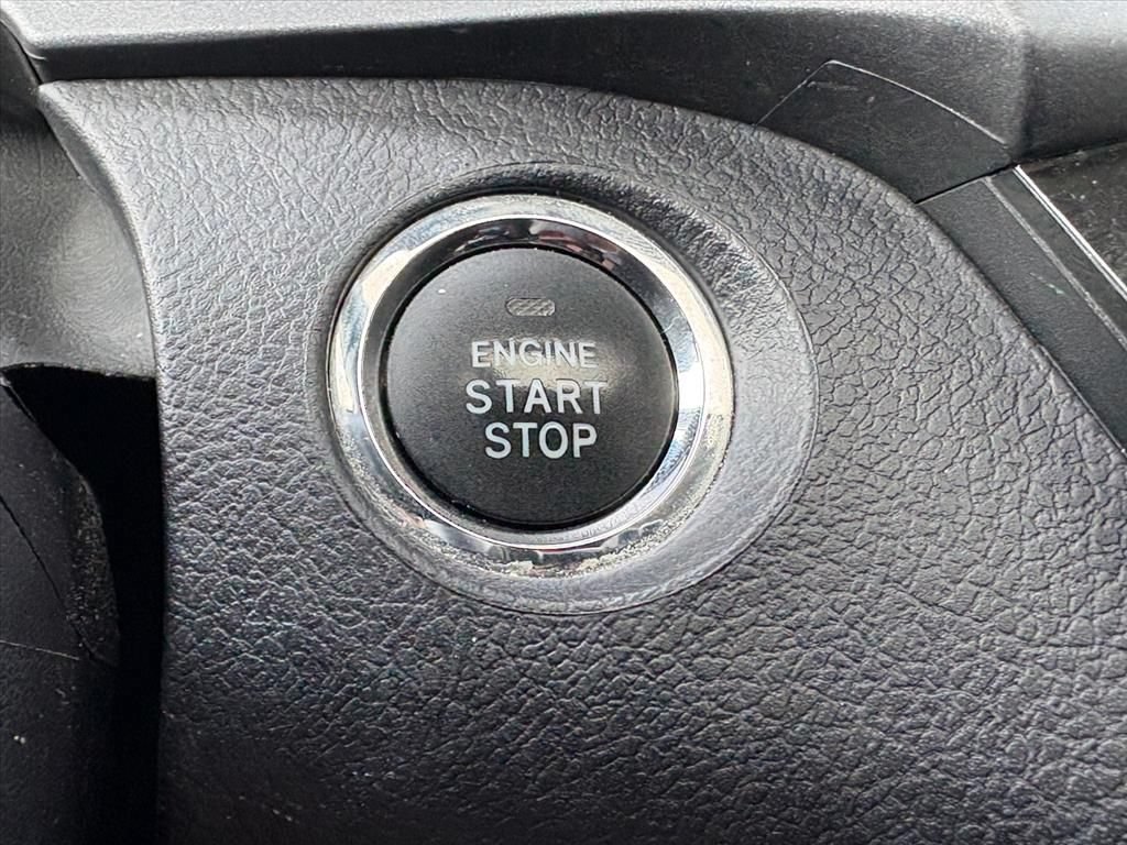 Used 2020 Toyota Sienna Limited Premium w/ Carpet Mat Package AWD/4WD image 15
