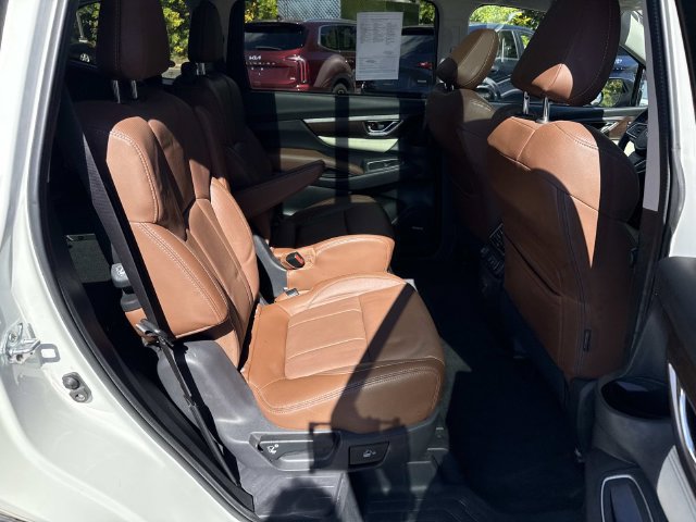 Used 2022 Subaru Ascent Touring AWD/4WD image 11