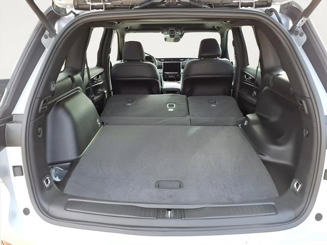 New 2025 Jeep Grand Cherokee Altitude image 5