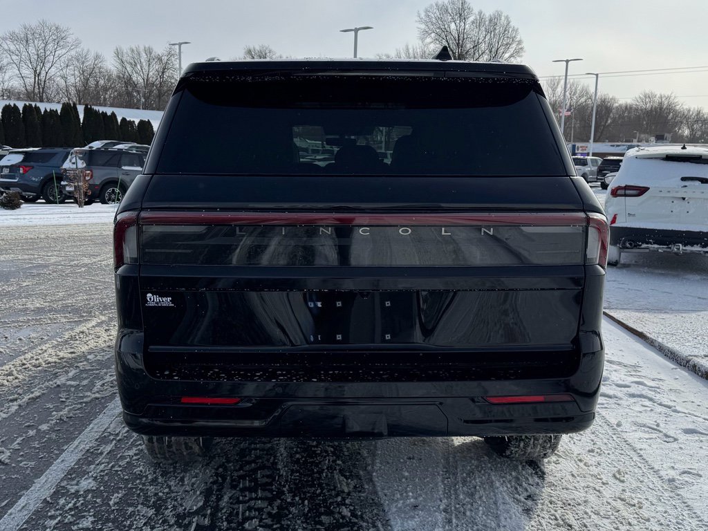 New 2026 Lincoln Navigator Reserve w/ Jet Appearance Package image 7