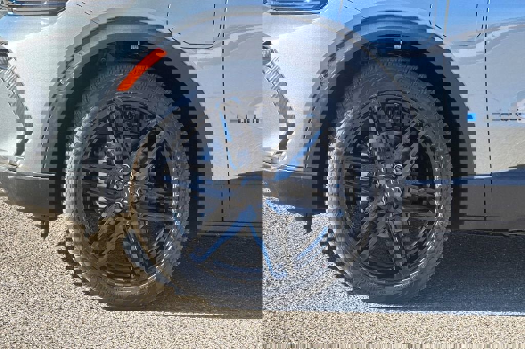 New 2026 Chevrolet Equinox EV LT w/ LPO, Blackout Package image 25