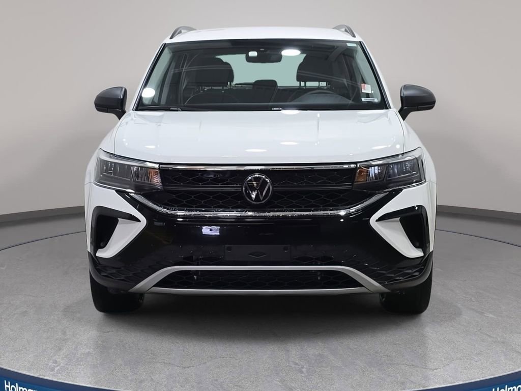 Used 2023 Volkswagen Taos S image 3