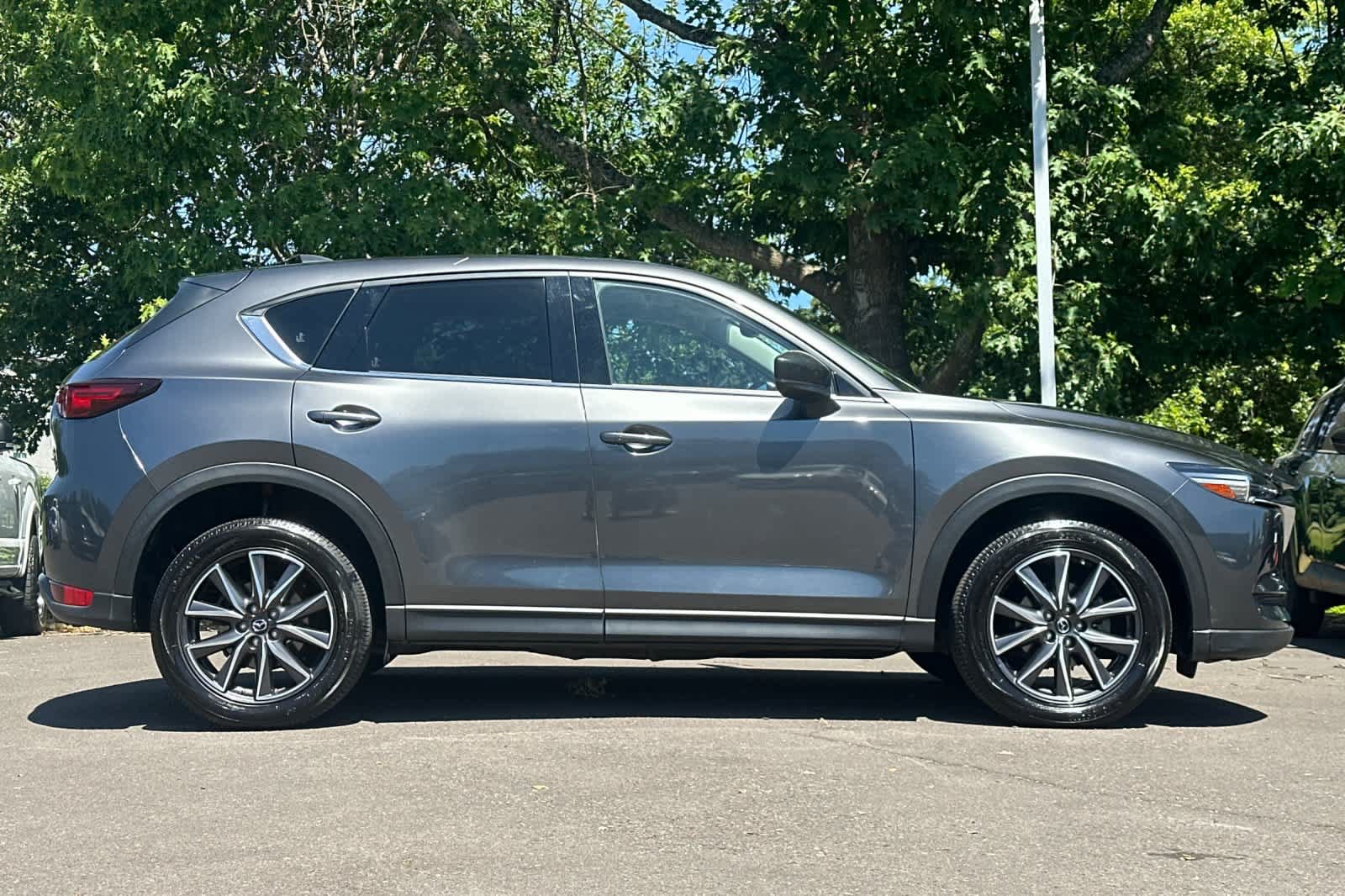 Used 2017 MAZDA CX-5 Grand Touring w/ Premium Package AWD/4WD image 8