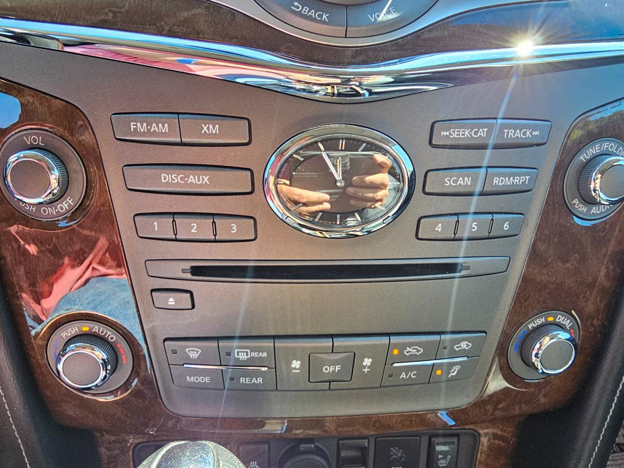 Used 2015 INFINITI QX80 4WD w/ 22" Wheel Package image 49
