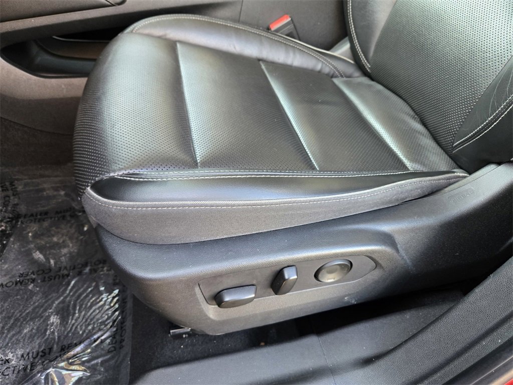 Used 2021 Buick Envision Essence w/ Technology Package I image 11