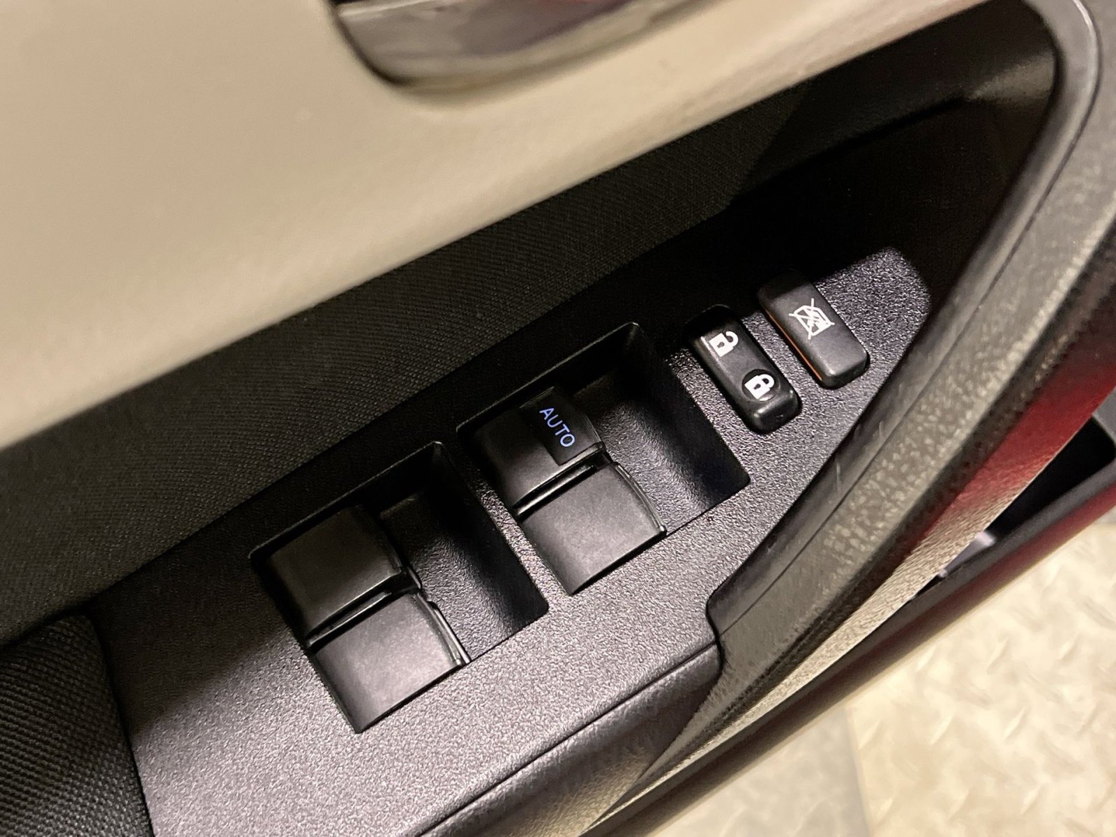 Used 2019 Toyota Corolla L image 28