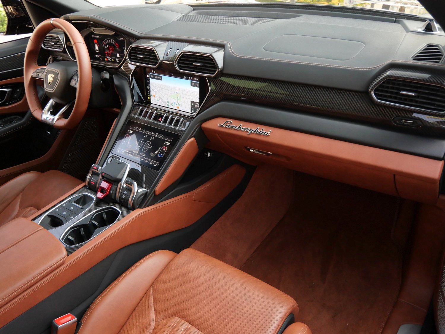 Used 2023 Lamborghini Urus S image 28