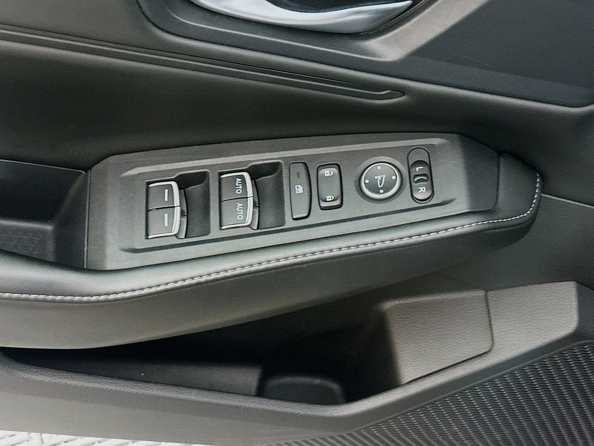 Used 2023 Honda Accord Sport image 15