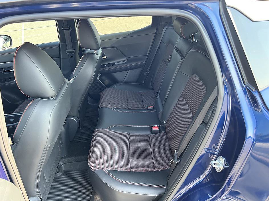 Certified 2025 Nissan Kicks SR AWD/4WD image 14