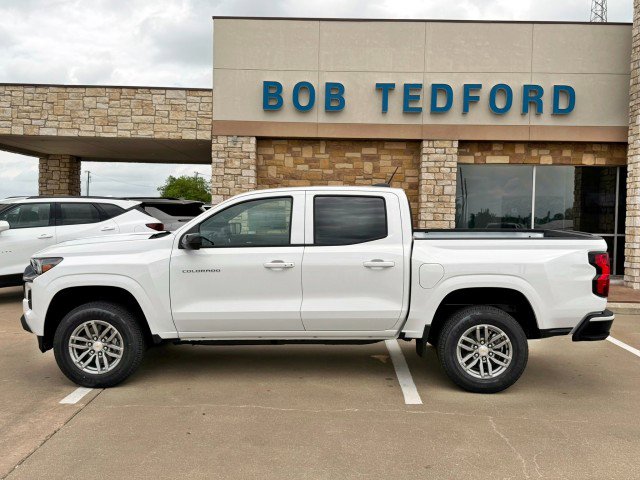 New 2026 Chevrolet Colorado LT RWD image 2