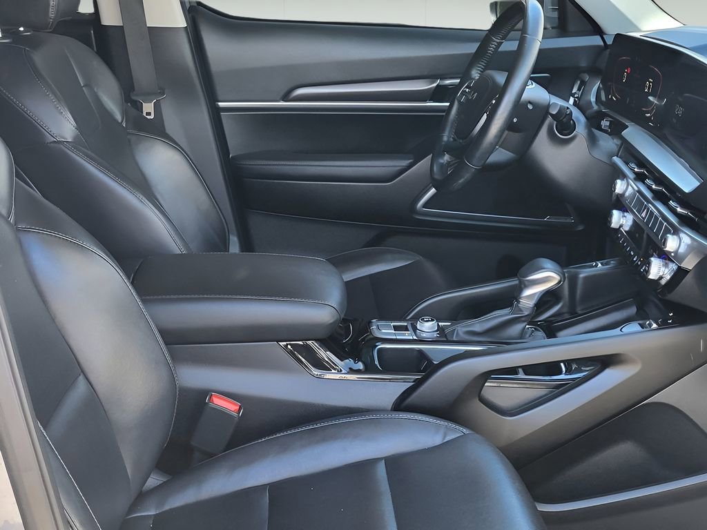 Used 2023 Kia Telluride S AWD/4WD image 12
