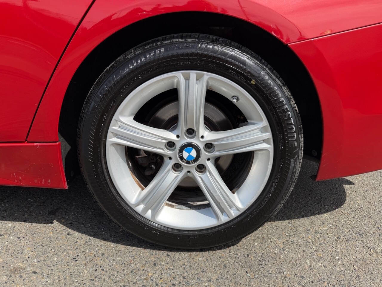 Used 2014 BMW 320i Sedan RWD image 3