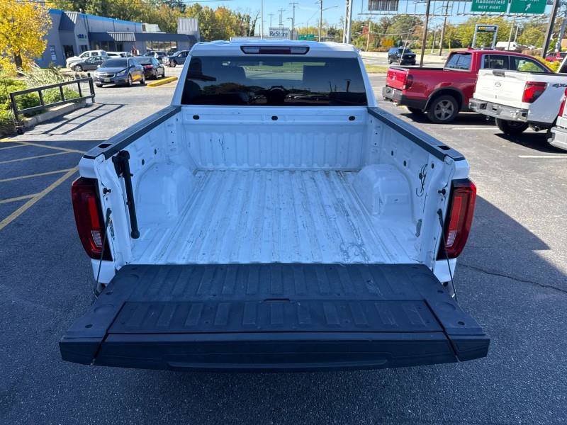 Used 2024 GMC Sierra 1500 SLT image 41