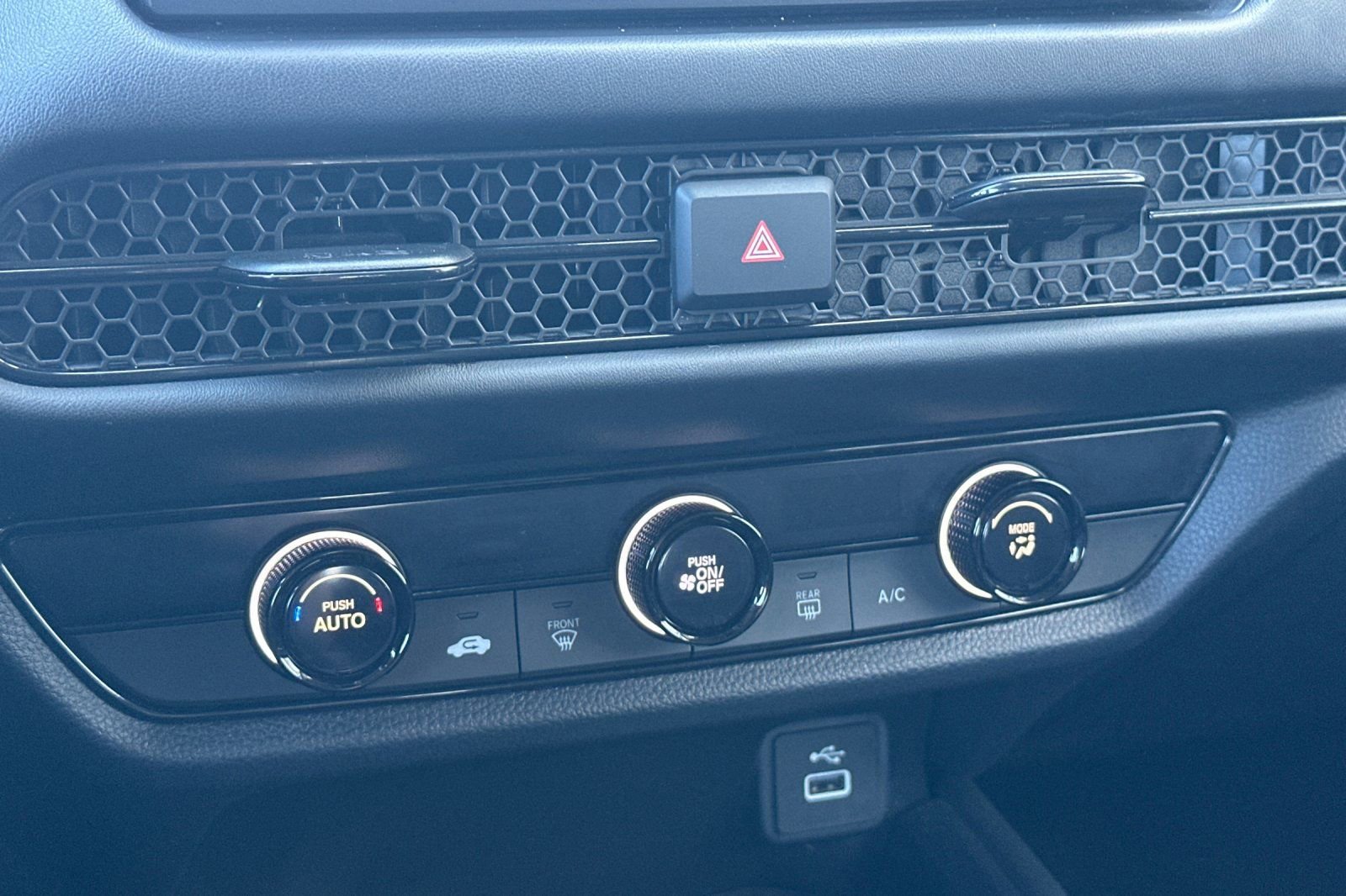 Used 2024 Honda HR-V LX image 24