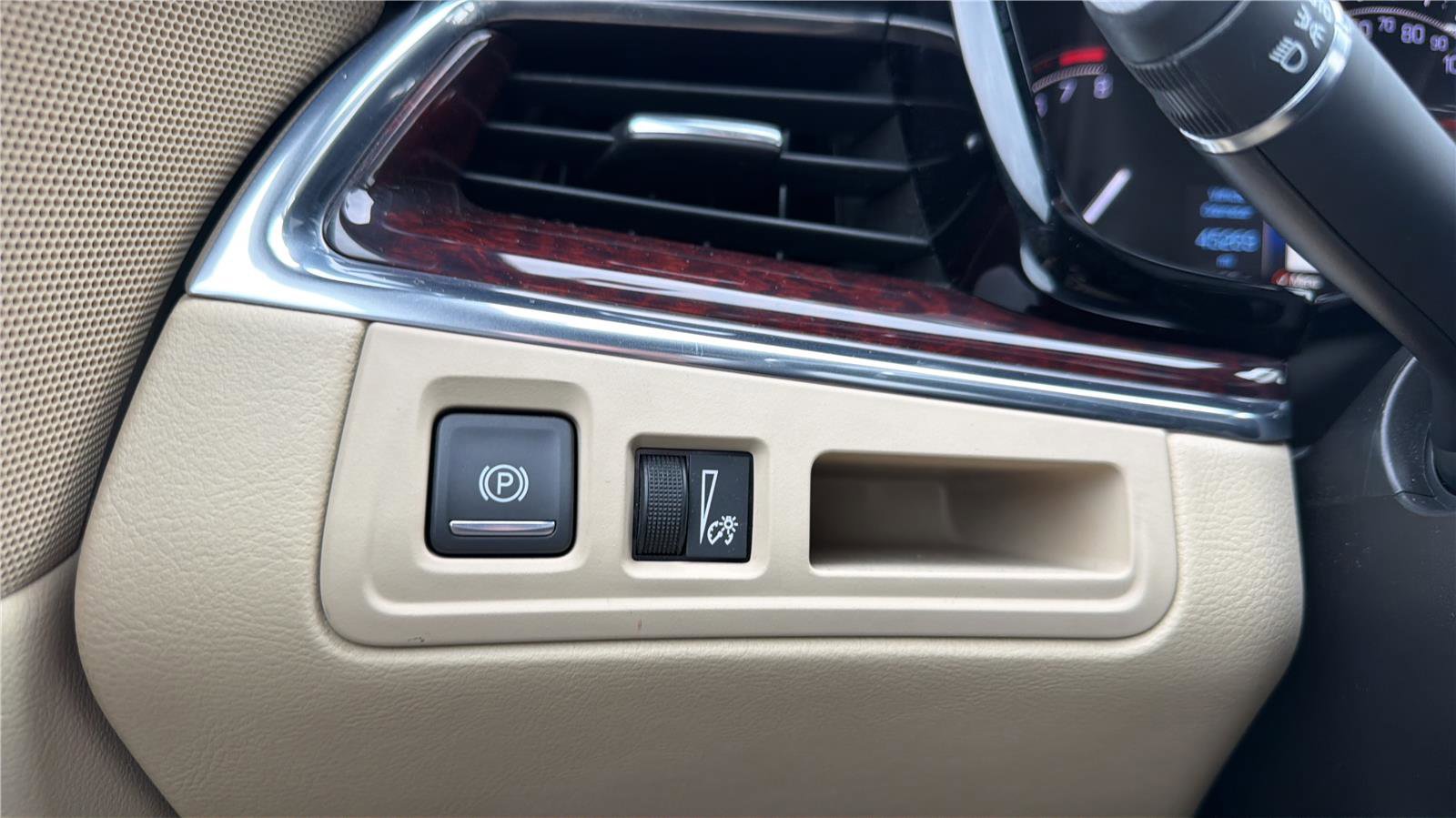 Used 2019 Cadillac XT5 Luxury image 13