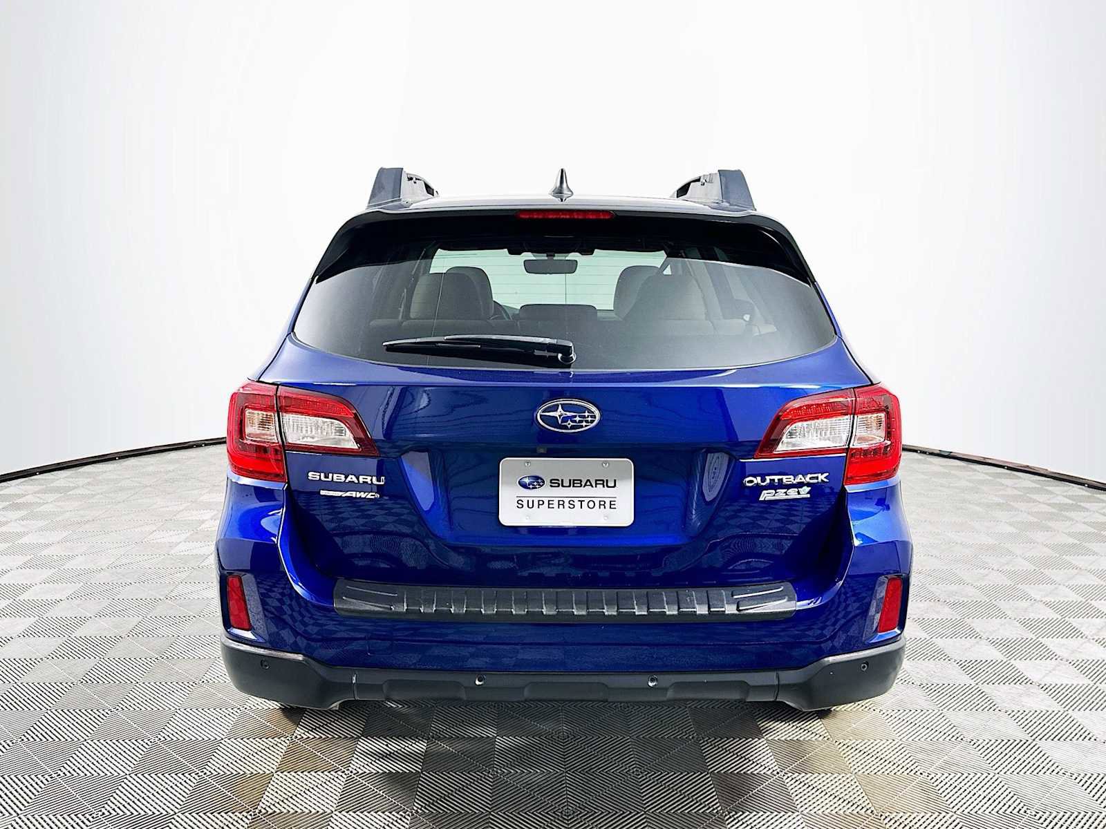 Used 2017 Subaru Outback 2.5i Limited image 6