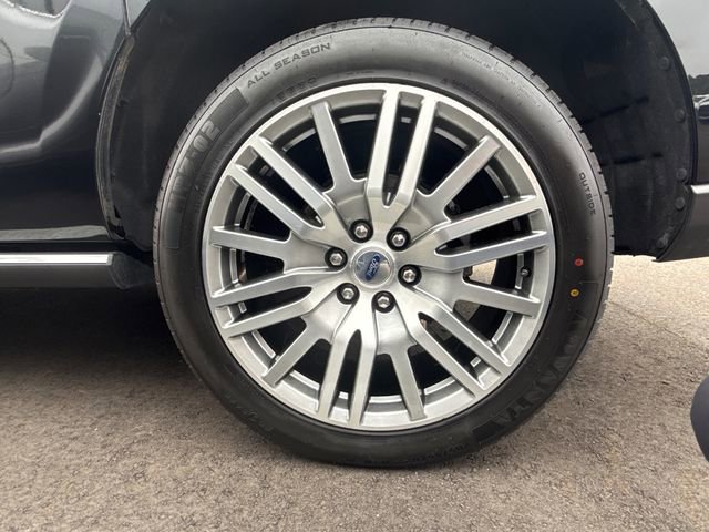 Used 2024 Ford Expedition Max Limited image 9