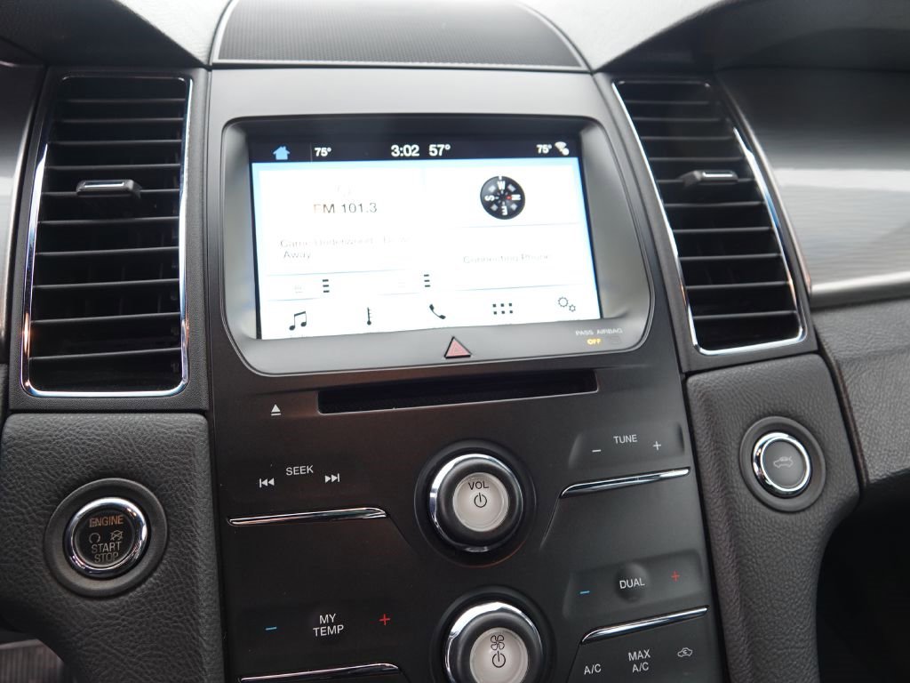 Used 2017 Ford Taurus SEL w/ Equipment Group 201A image 18