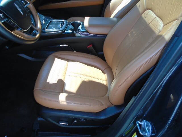 Used 2022 Lincoln Nautilus Black Label image 10
