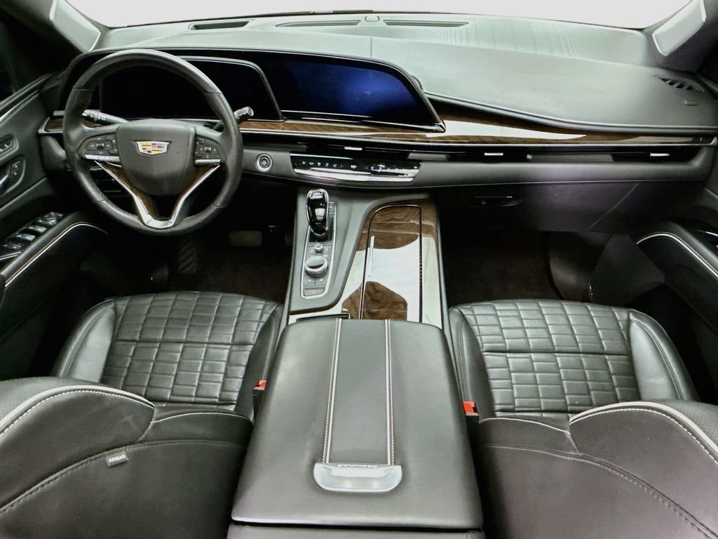 Used 2023 Cadillac Escalade Sport Platinum w/ Heavy-Duty Trailer Package AWD/4WD image 13