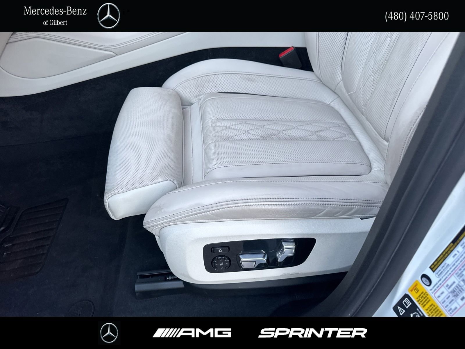 Used 2023 BMW X6 xDrive40i w/ Luxury Seating Package image 16