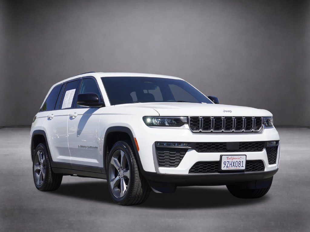 Used 2026 Jeep Grand Cherokee Limited AWD/4WD image 45