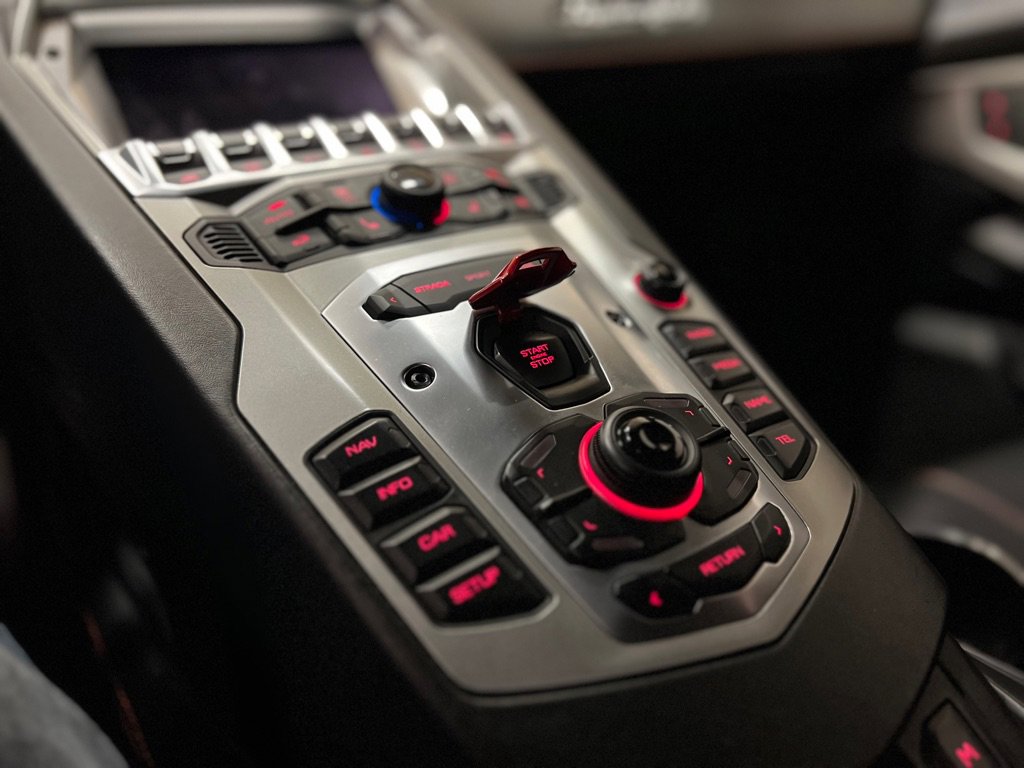 Used 2012 Lamborghini Aventador LP 700-4 image 43