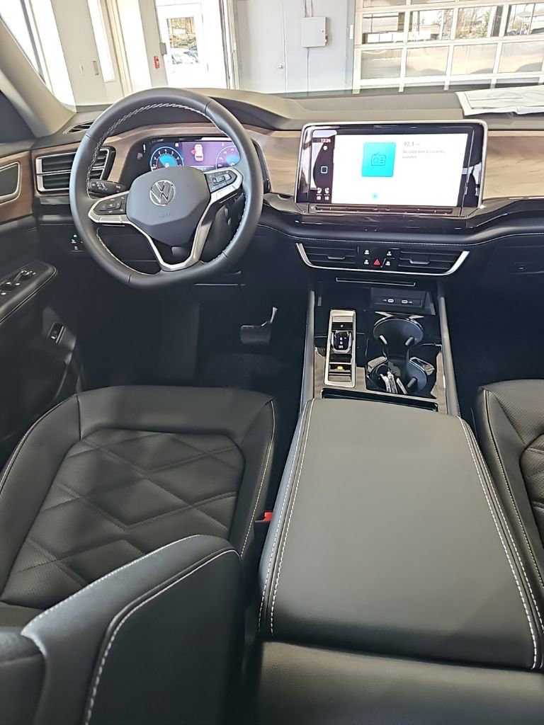 New 2026 Volkswagen Atlas SE image 28