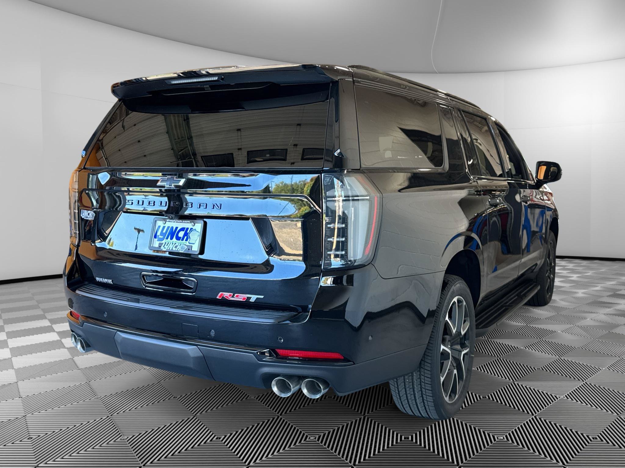 New 2026 Chevrolet Suburban RST w/ RST Capability Package AWD/4WD image 5