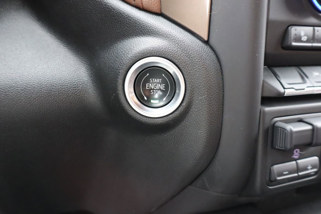 Used 2022 Chevrolet Silverado 1500 High Country w/ LPO, Dark Essentials Package image 12