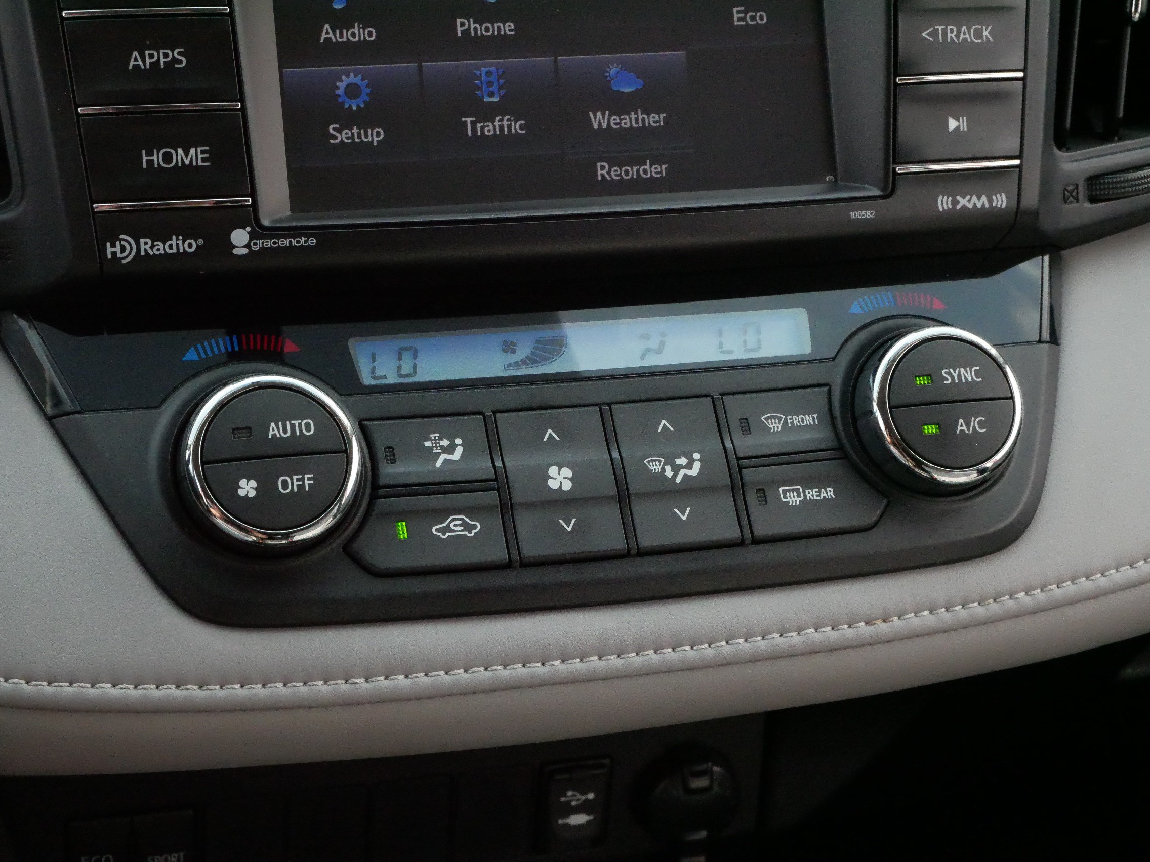 Used 2016 Toyota RAV4 XLE AWD/4WD image 23