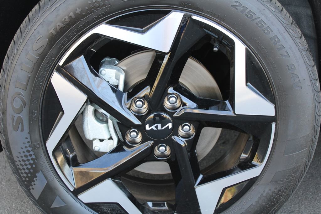 New 2026 Kia Seltos S FWD image 17