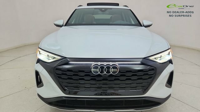 Used 2024 Audi Q8 e-tron Prestige w/ Prestige Package AWD/4WD image 13