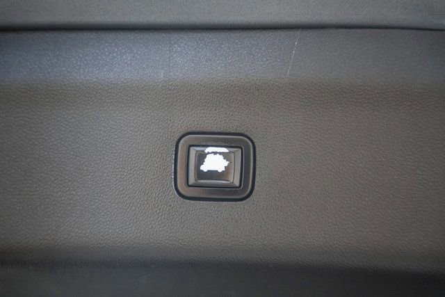 Used 2020 Buick Enclave Essence image 10