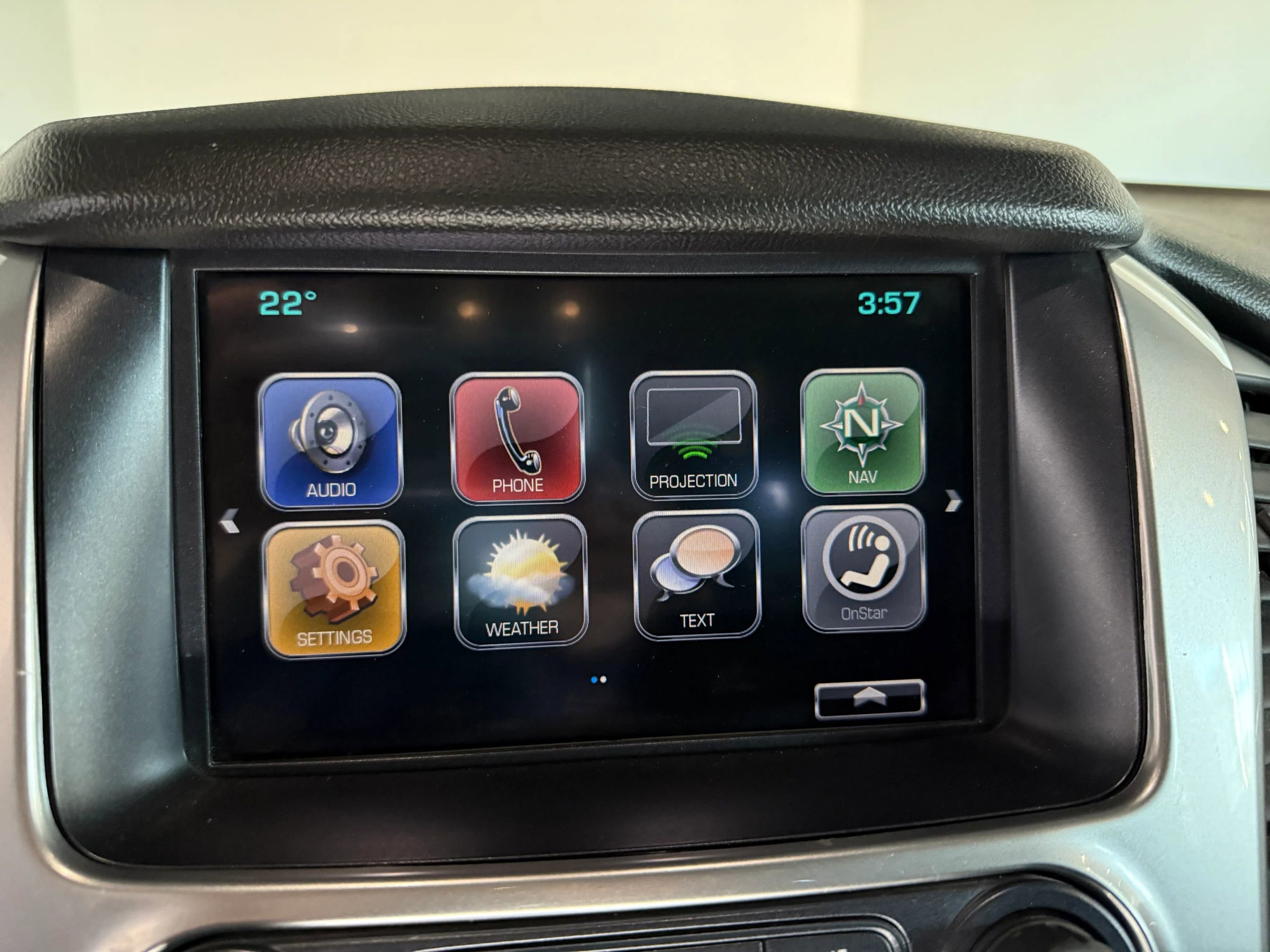 Used 2018 Chevrolet Suburban Premier image 14