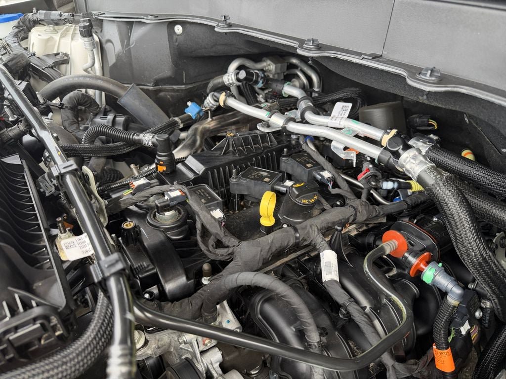 Used 2021 Ford Explorer XLT w/ Equipment Group 202A RWD image 28