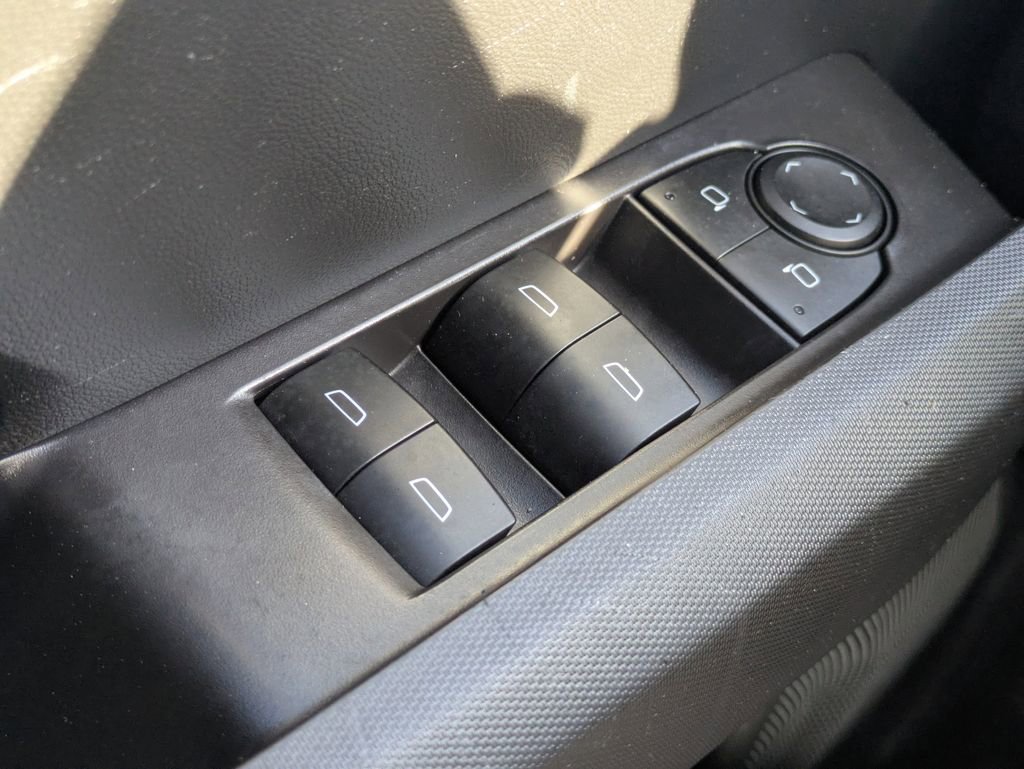 Used 2023 Chevrolet Colorado W/T image 21