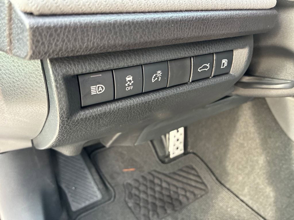 New 2026 Toyota Camry SE image 32