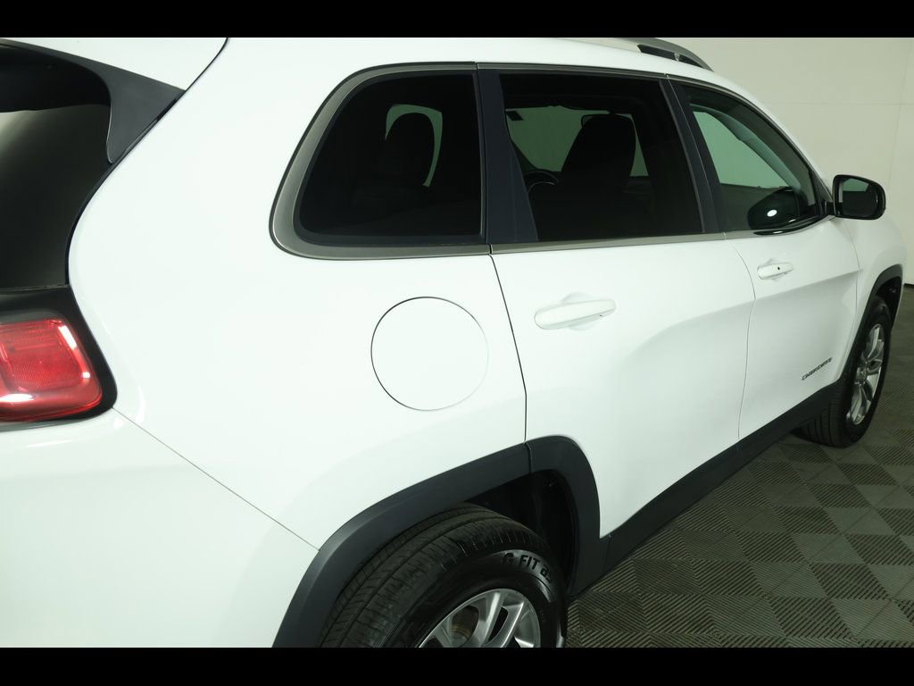 Used 2020 Jeep Cherokee Latitude Plus w/ Cold Weather Group AWD/4WD image 10