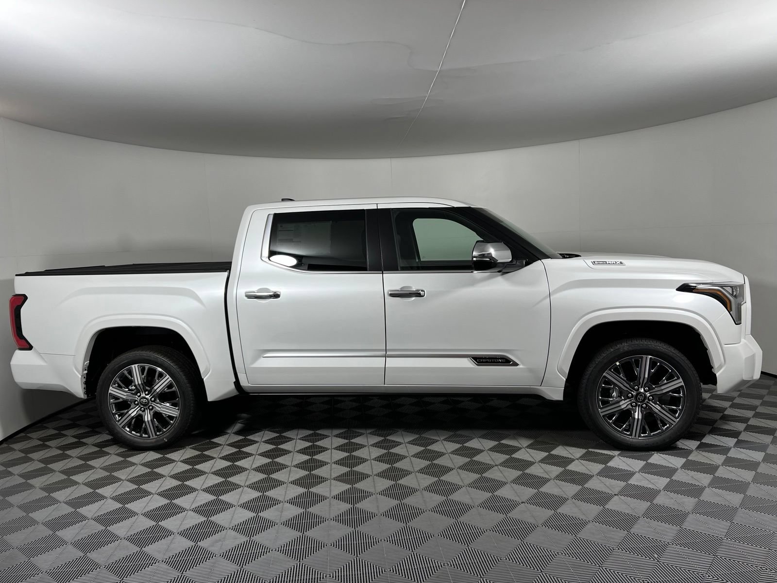 New 2026 Toyota Tundra Capstone AWD/4WD image 4