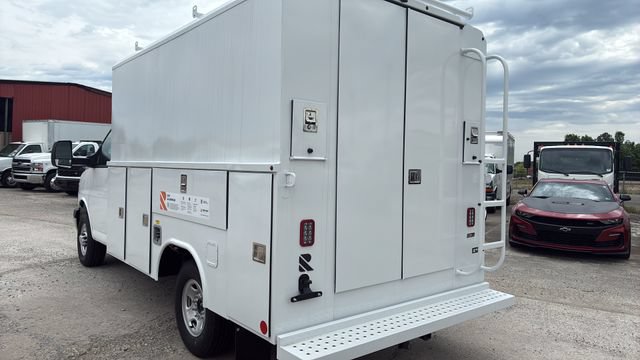 New 2025 Chevrolet Express 3500 w/ Power Convenience Package RWD image 8