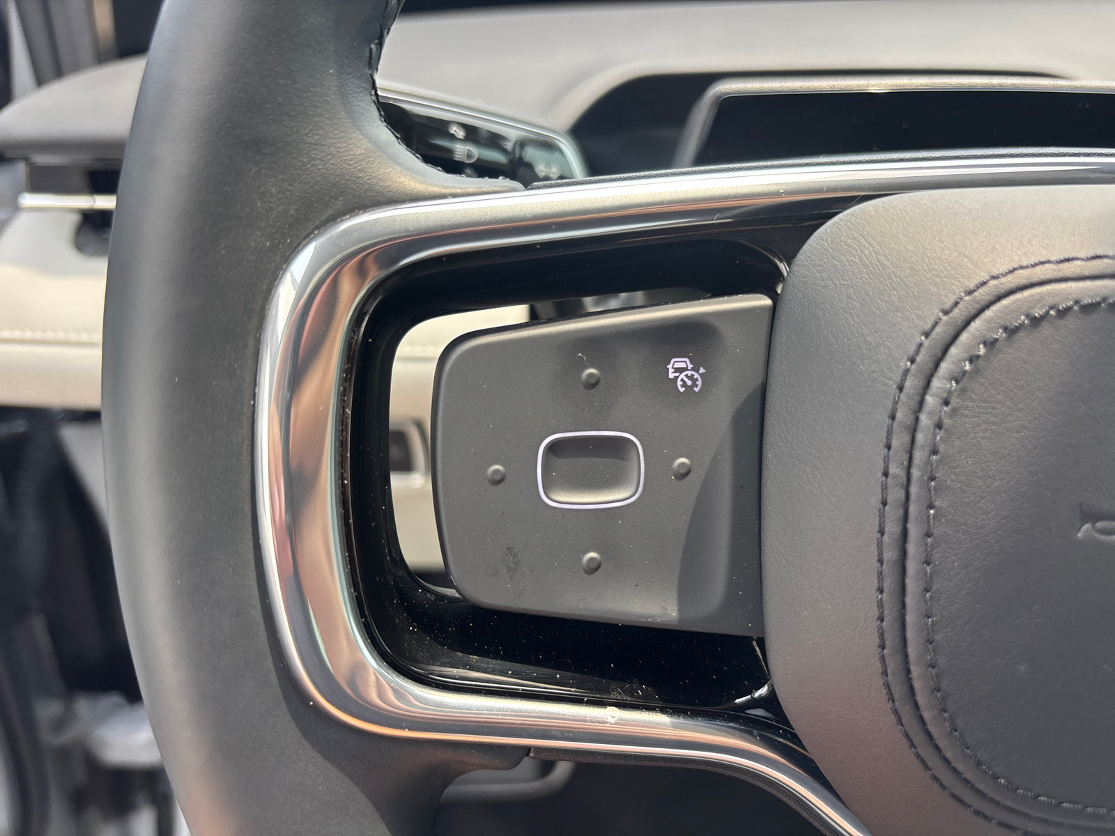 New 2026 Lincoln Nautilus Premier AWD/4WD image 16
