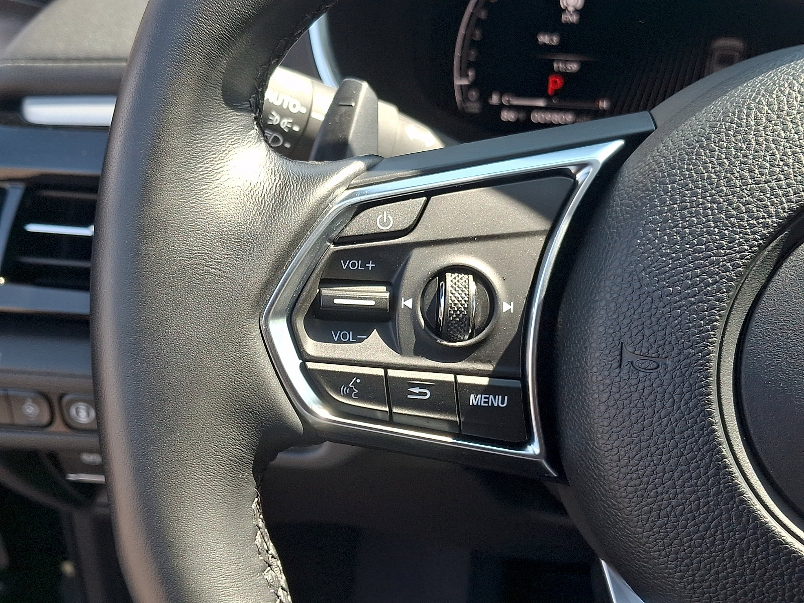Certified 2026 Acura MDX w/ Technology Package FWD image 22