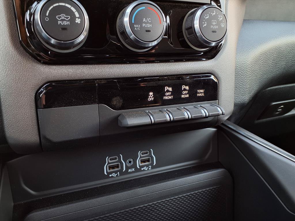 Used 2025 RAM 1500 Tradesman AWD/4WD image 18