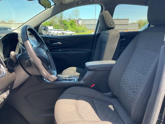 Used 2019 Chevrolet Equinox LT AWD/4WD image 2