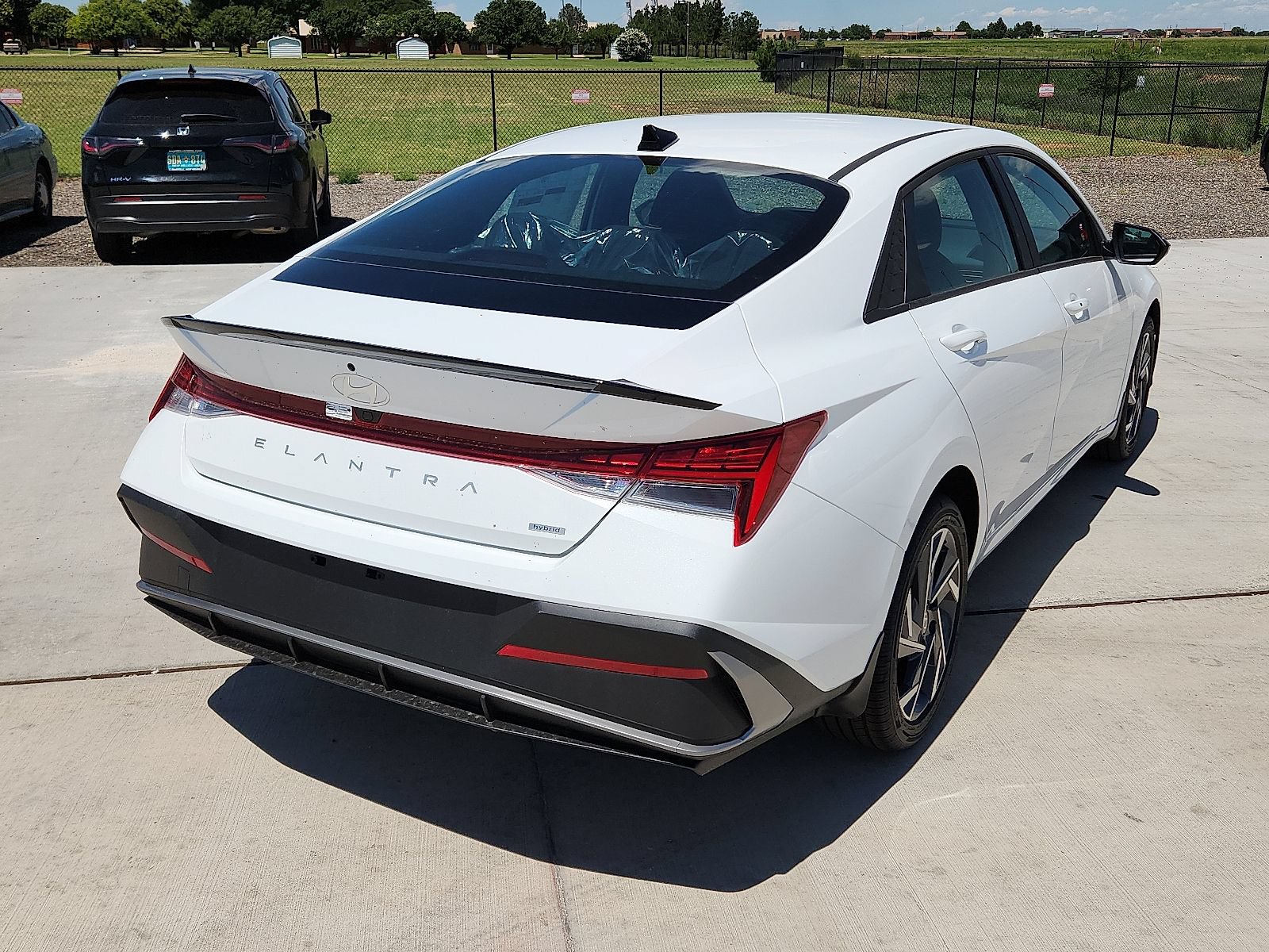 New 2025 Hyundai Elantra SEL FWD image 4