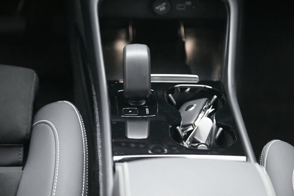 Certified 2023 Volvo C40 P8 Recharge Ultimate AWD/4WD image 27